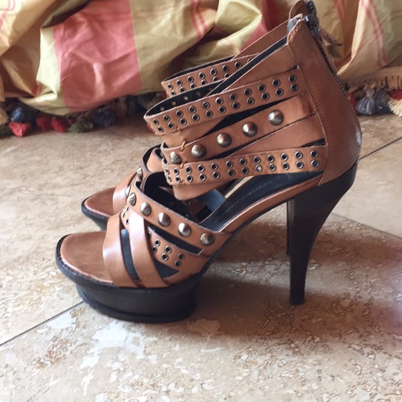 donald pliner ding heels